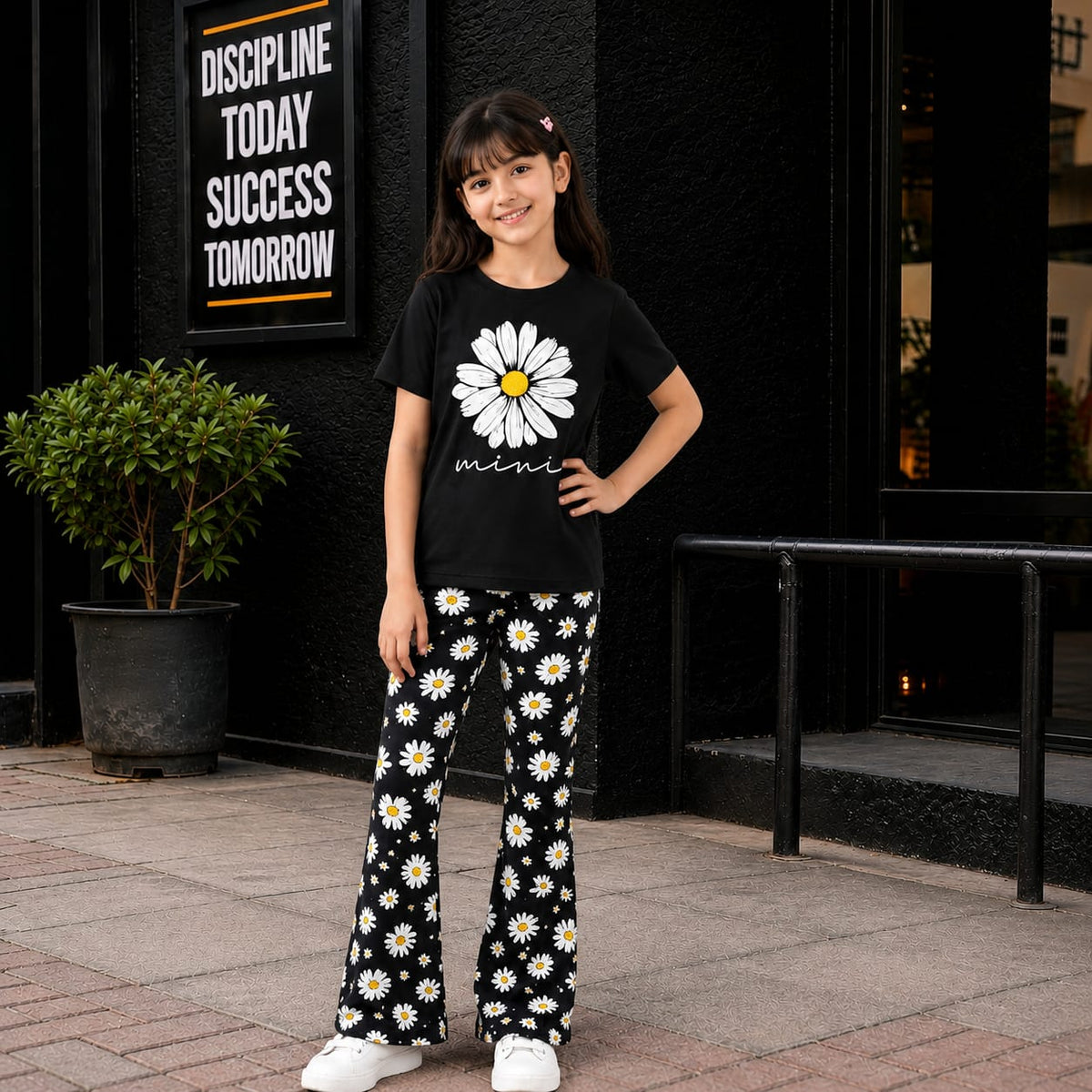 Girls’ Black Daisy Cotton Set